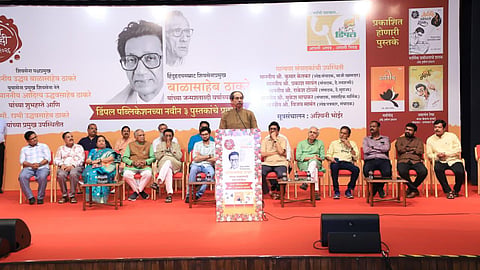 देशात युवाशक्तीपेक्षा बुवाशक्ती जास्त माजली आहे; शिवसेना पक्षप्रमुख उद्धव ठाकरे यांची टीका