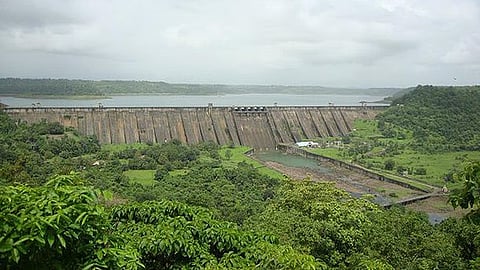Mumbai : पाणीकपात कायम; १०० टक्के पाणीसाठ्यासाठी आणखी सव्वा लाख दशलक्ष लिटरची गरज