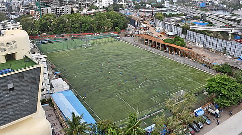 Mumbai : नेव्हिल डिसोझा फुटबॉल मैदानावर प्रदर्शन केंद्र; प्रस्ताव अंतिम मंजुरीसाठी सादर, १० ऑगस्ट रोजी सभागृहात तीव्र विरोधाची शक्यता