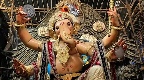 Mumbai : ‘चिंतामणी’च्या आगमन सोहळ्यात चोरट्यांचा धुमाकूळ