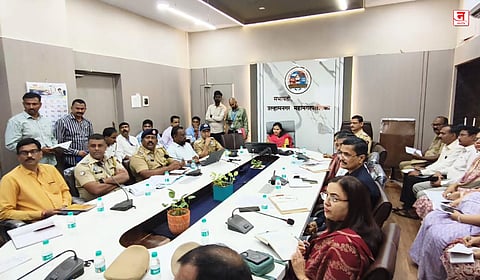 Ulhasnagar : गणेशोत्सवात मनमानी मंडपांना ब्रेक; रस्ते अडवणाऱ्या मंडळांवर महापालिकेची करडी नजर, रस्ते, विसर्जन घाट अन् सुरक्षेवर प्रशासनाचा ‘वॉच’