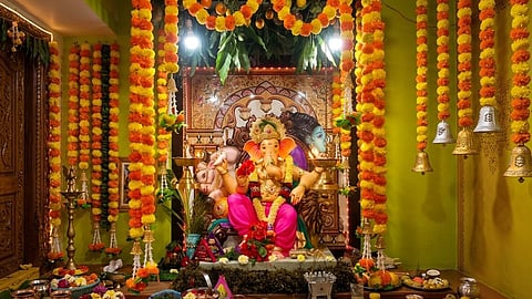 Ganesh Chaturthi 2026 : गणपती बाप्पाच्या प्राणप्रतिष्ठेची तयारी झाली का? पूजेसाठी लागणारं साहित्य, मुहूर्त आणि सोपी विधी जाणून घ्या