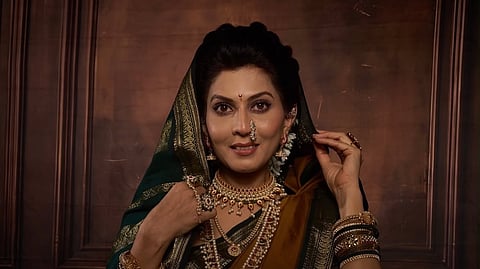 नऊवारी, नथ अन् मराठमोळा साज; माधवी निमकरचे फोटो सोशल मीडियावर व्हायरल  