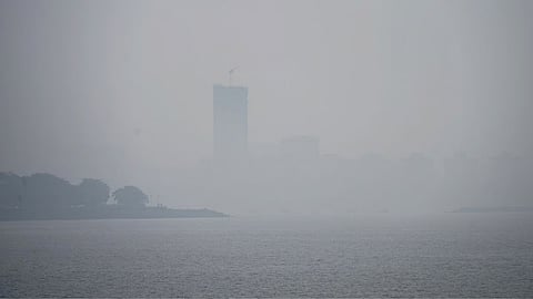 Mumbai : वरळीची हवा सर्वात खराब; एक्यूआय १६४ वर, केंद्रीय प्रदूषण नियंत्रण मंडळाची आकडेवारी