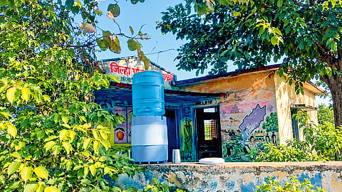 शाळांतील पिण्याच्या पाण्याचा प्रश्न गंभीर; विद्यार्थ्यांच्या आरोग्याचा, शिक्षणाचा प्रश्न ऐरणीवर
