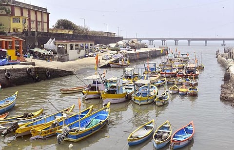 मुंबईच्या चुका ठाण्यात टाळा; कोळीवाड्यांचे सीमांकन कालमर्यादेत करा! भूमिपुत्रांच्या हक्कांवरून समिती आक्रमक