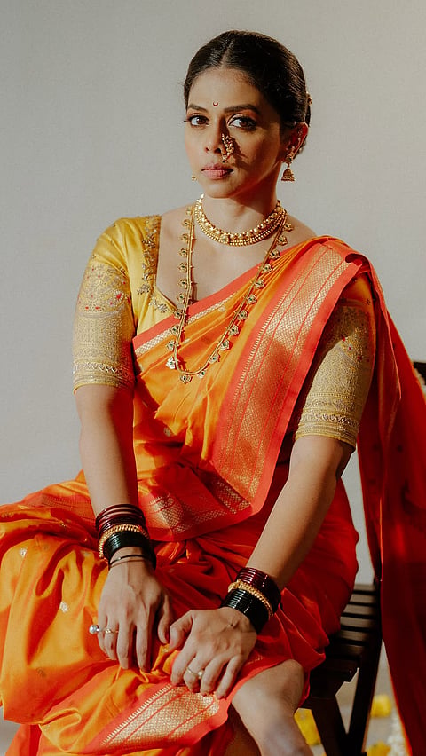 Navratri 2026 : केशरी रंगात सजली ऋतुजा बागवे; नवरात्रीच्या पहिल्या दिवसाचे खास फोटो शेअर