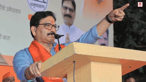 Mumbai : कारवाईआधी राज्य सरकारशी चर्चा करा! झोपड्यांबाबत खासदारांची विभागीय बैठक; रेल्वेला सूचना 