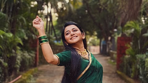Navratri 2026 : हिरवी माहेश्वरी साडी, लक्ष्मी साज अन् मराठमोळा थाट; जुई गडकरीचा मनमोहक लूक चर्चेत