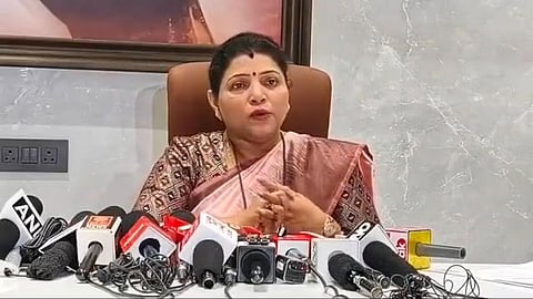 Thane : पूर्णेकर हत्या प्रकरणाच्या तपासात अडथळा आणणार नाही; मीनाक्षी शिंदेंची स्पष्टोक्ती, विषय समित्यांच्या निवडी लवकरच