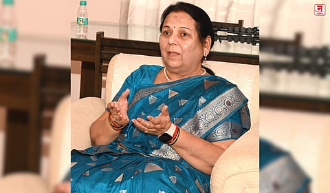डोंगराळे प्रकरणात न्यायाला विलंब नको; डॉ. गोऱ्हेंची मागणी, नाशिक पोलिसांच्या तपासाचे कौतुक