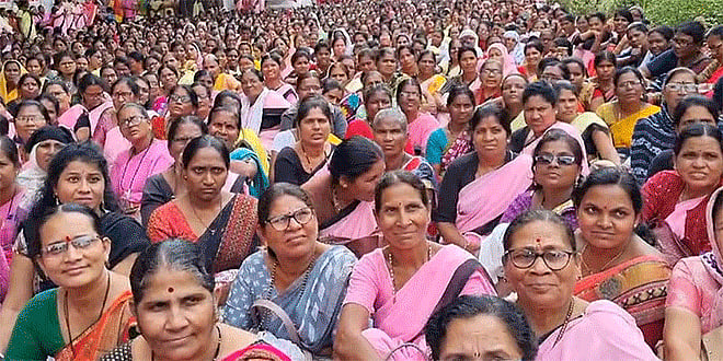 बालपोषणाची जबाबदारी खांद्यावर, पण स्वतःच्या हक्कांसाठी अजूनही प्रतीक्षा; अंगणवाडी सेविकांचे ‘अच्छे दिन’ कधी?