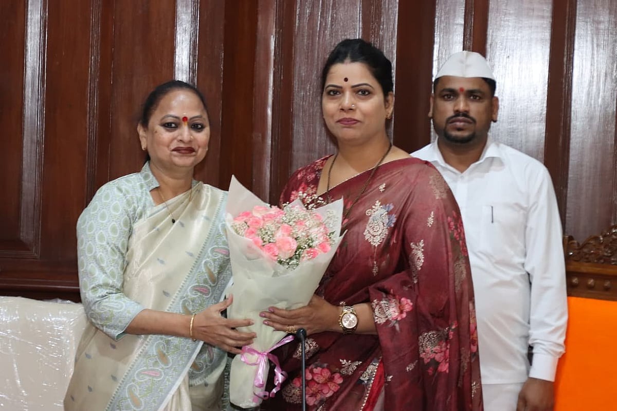 स्थापत्य समिती शहर शिंदे सेनेकडे; अध्यक्षपदी यामिनी जाधव यांची बिनविरोध निवड