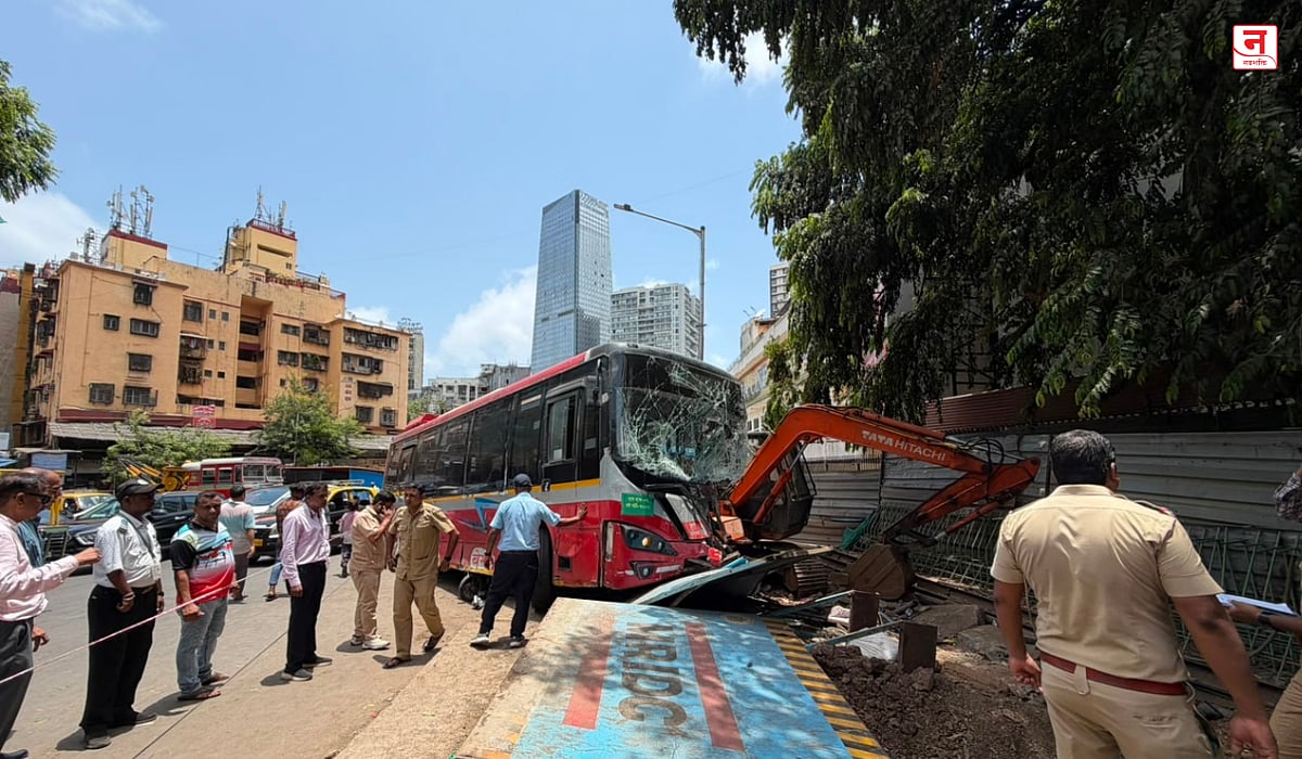 Mumbai : दुसरी लाईफलाइन ठरतेय ‘काळ’...वर्षभरात ‘बेस्ट’च्या धडकेत ३२ जणांचा मृत्यू