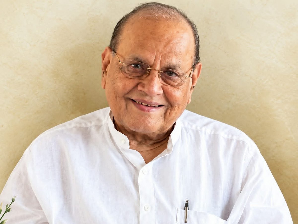 Pune : "ज्येष्ठ नेतृत्व काळाच्या पडद्याआड"; माजी महसूल राज्यमंत्री मदन बाफना यांचे निधन, राजकीय नेत्यांकडून श्रद्धांजली अर्पण