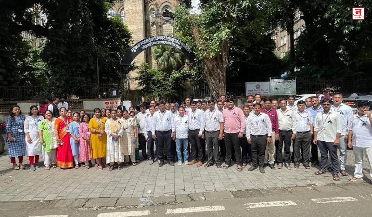 न्यायालयीन कर्मचाऱ्यांचे शांततापूर्ण आंदोलन; समान कामासाठी समान वेतन व उच्च न्यायालयाप्रमाणे वेतनश्रेणी वाढीची मागणी