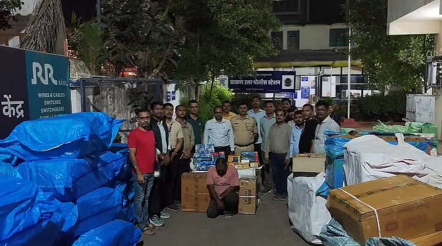 समृद्धी ते पुणे ६ तासांच्या पाठलागाचा थरार; १.१३ कोटींचा गुटखा जप्त