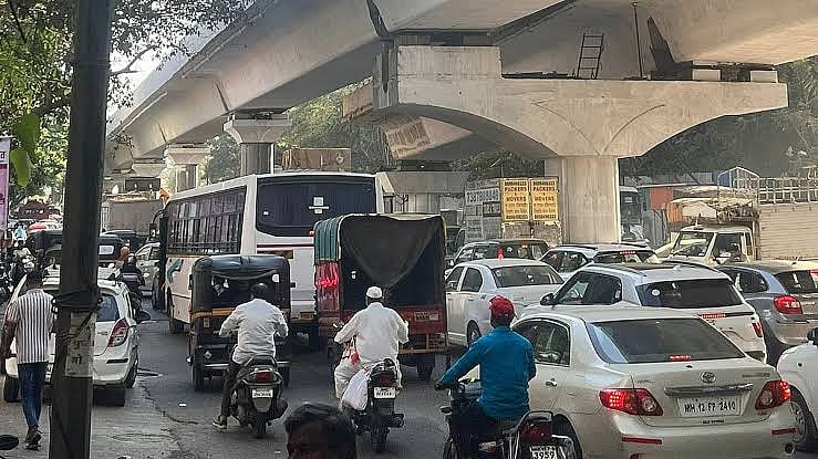 १८ टक्के वाहनांकडून नियमांचे उल्लंघन; MMR मध्ये १५ दिवसांत ५,८२१ वाहनांवर कारवाई; ६.२० कोटींचा दंड, आतापर्यंत १.९२ कोटींची वसुली