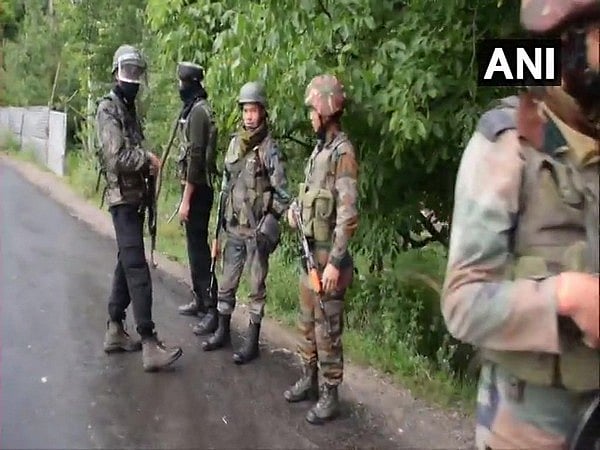 Jammu and Kashmir: 4 LeT terrorists killed in Shopian, involved in attacks on outsiders