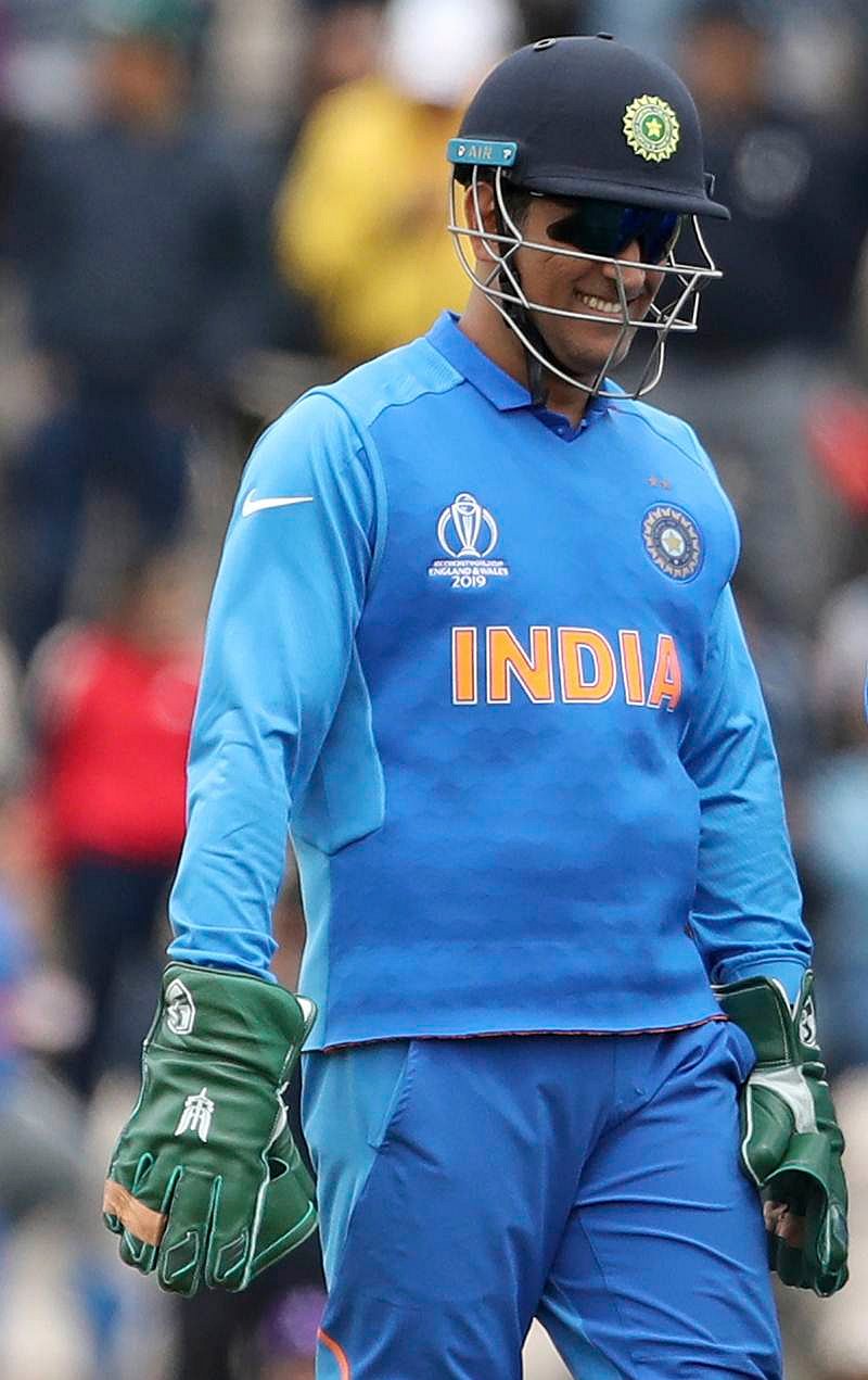 Team India must ensure Dhoni gloves controversy doesn’t distract them from big Aussie challenge