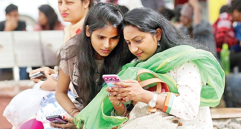 Social media pressurises us to play by the rules to show that we belong