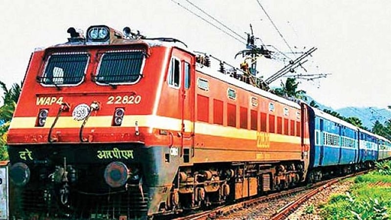 Engine glitch delays Indrayani Express by 30 mins at Lonavala