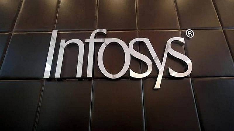 Sensex ends 160 pts higher, Infosys soars 7 pc