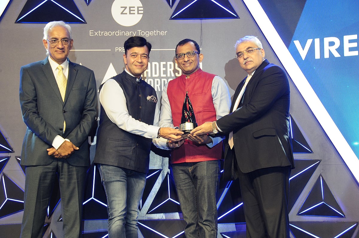Mr. Srinivasan K Swamy; Umang Bedi & Virendra Gupta of Dailyhunt; Mr. Ashish Bhasin