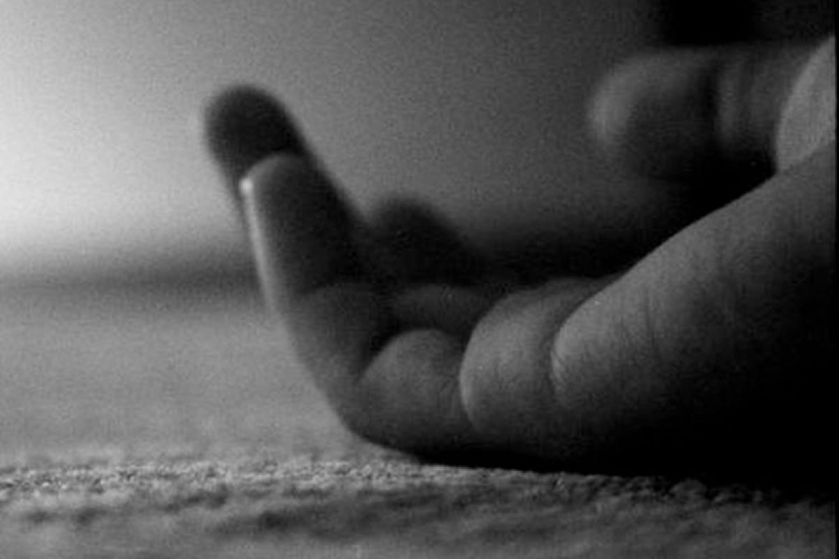 Bhopal: 20-year-old commits suicide after parents refuse to recharge his mobile internet pack 