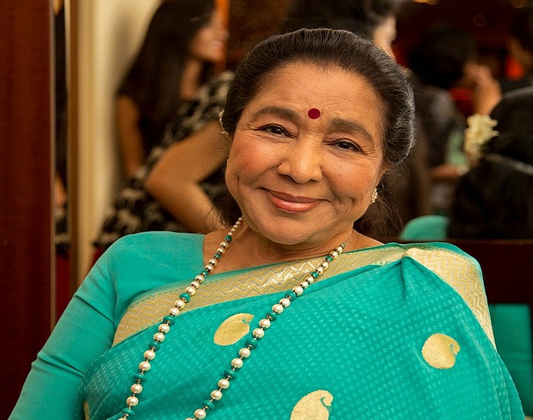 Asha Bhosle bats for ghazals in simple Hindi for its revival 