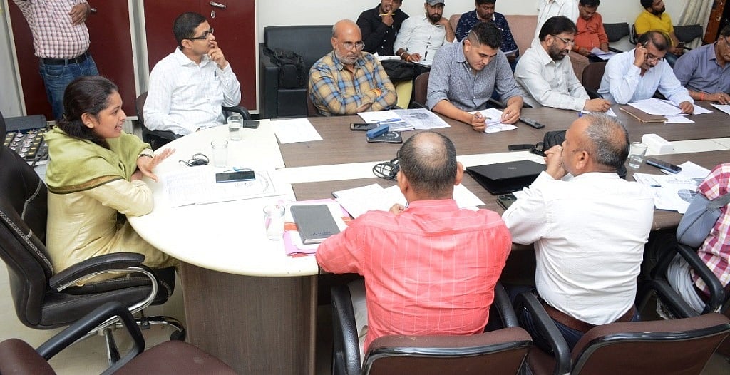 article-image