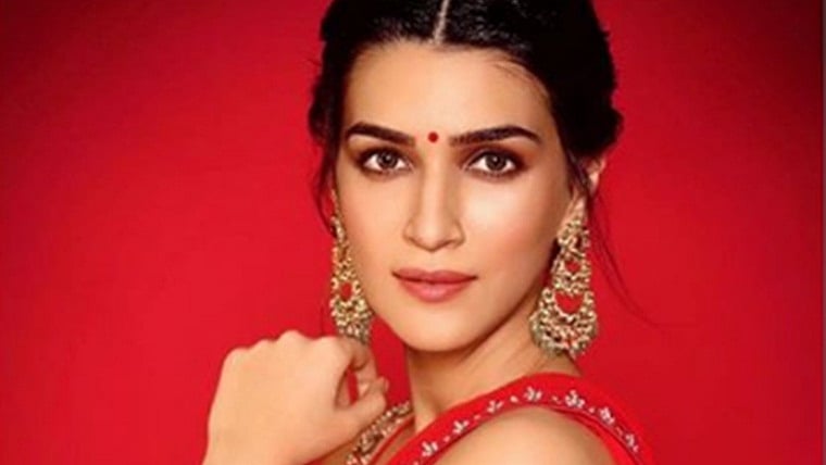 Kriti Sanon starts shooting for her first women-centric film'Mimi' in Rajasthan