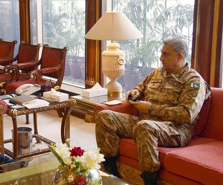 Pak business leaders complain about state of economy to Army Chief Bajwa
