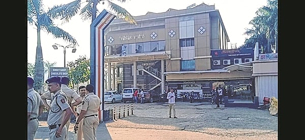 article-image