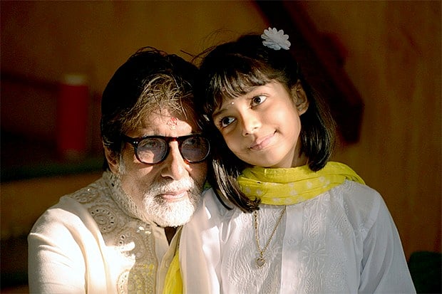 Amitabh Bachchan Discharged: Big B shares pic with Aaradhya, thanks fans for concern