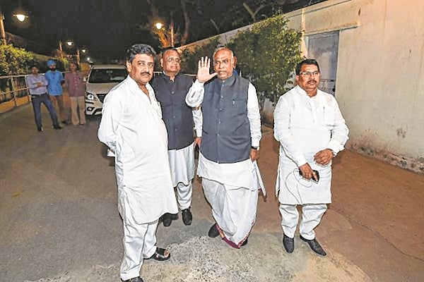 article-image
