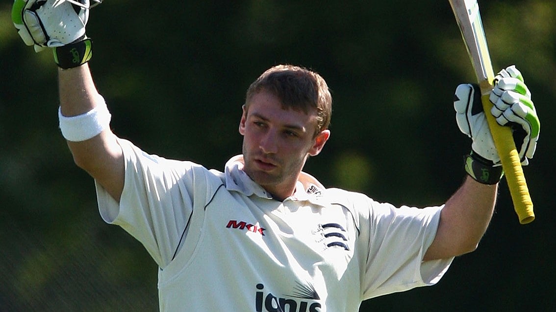 Australian cricketers pay touching tribute to Phil Hughes