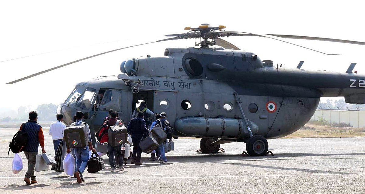 Pilot lost its way, dropped Jharkhand polling officers in Chattisgarh two prior to election day