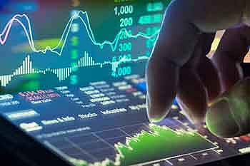 Axis Bank, Indian Oil launch co branded credit card for cashless payments