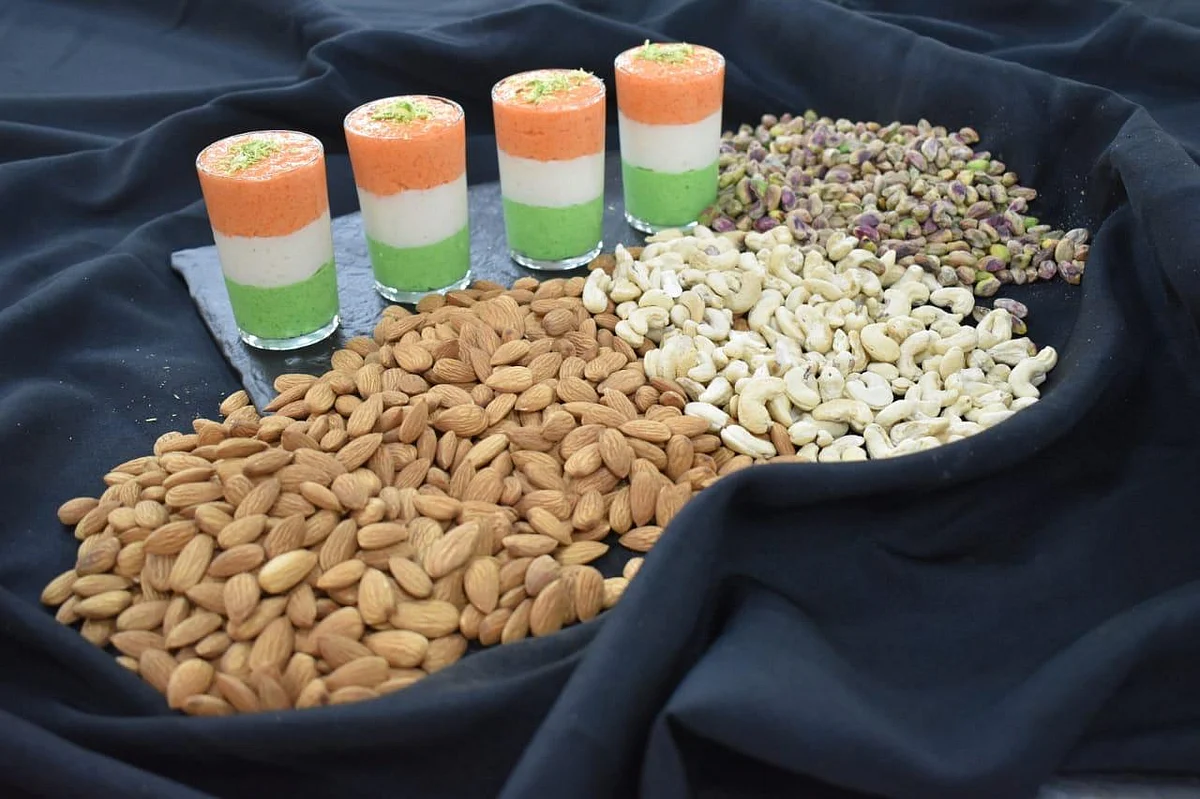 Tricolour Phirni