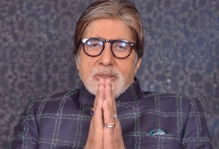 Amitabh Bachchan apologises for making an error while numbering his tweets
