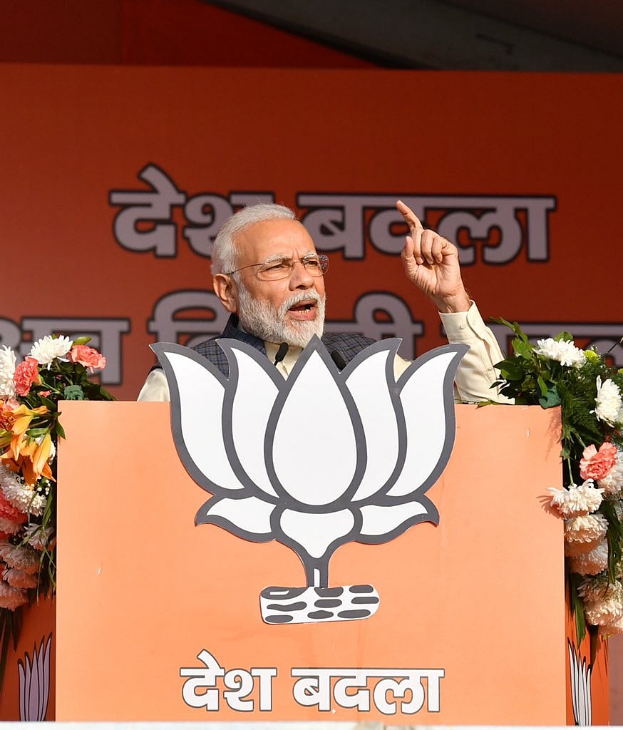 PM Modi targets Kejriwal for removing AAP manifesto from its website 