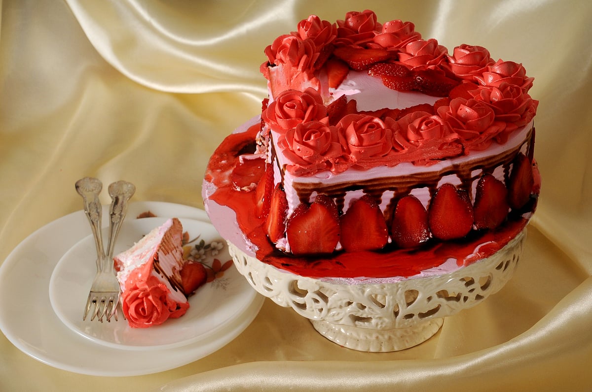 Strawberry Cream Cake