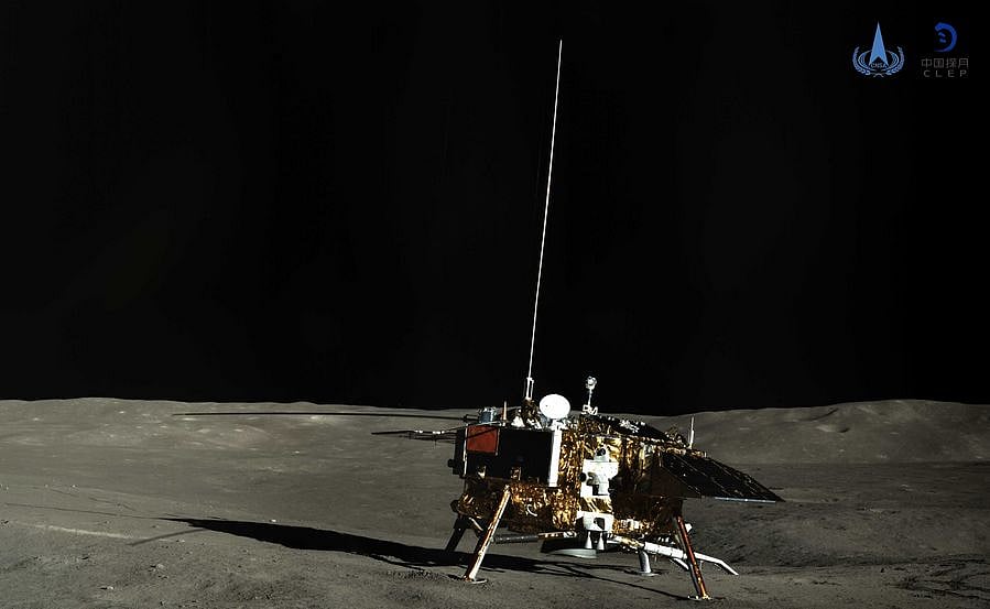 Panoramic photo shows the lander of the Chang'e-4 probe