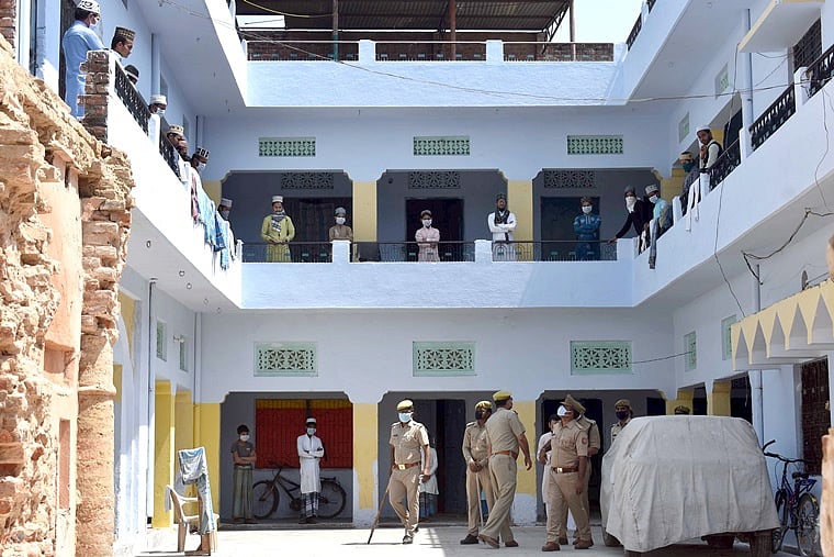 Tablighi Jamaat members who paraded naked at Ghaziabad Hospital to be booked under NSA: Yogi