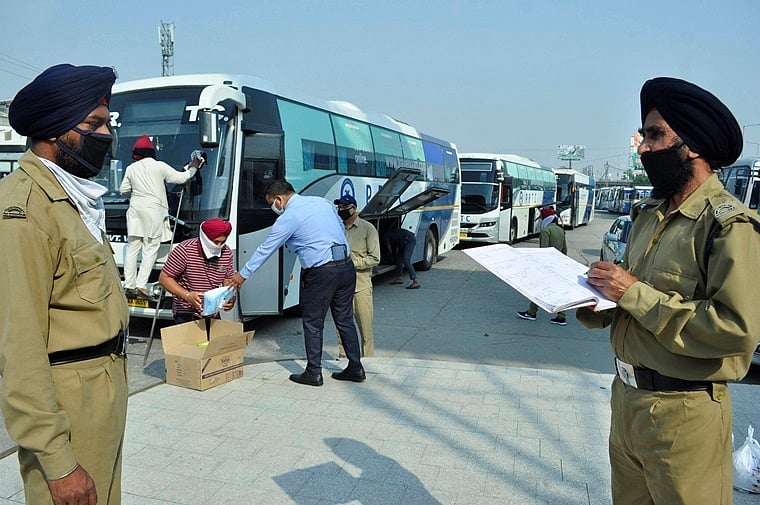 Coronavirus outbreak: 137 Hazur Sahib pilgrims who returned to Punjab from Maharashtra test COVID-19...
