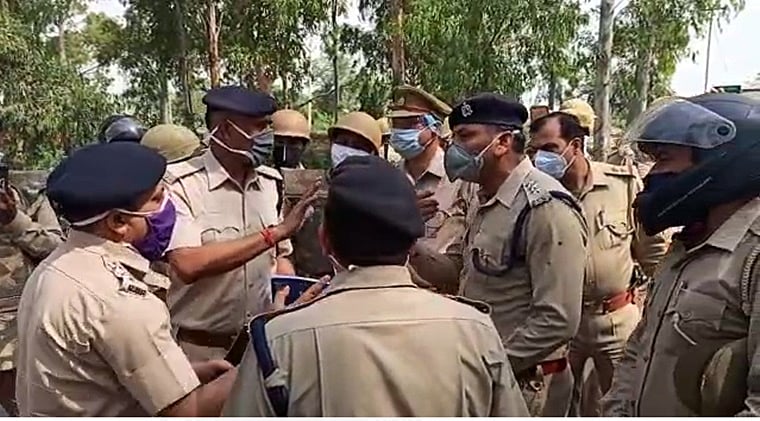 COVID-19 lockdown: Cops jostle at UP-Rajasthan border over movement of migrant workers