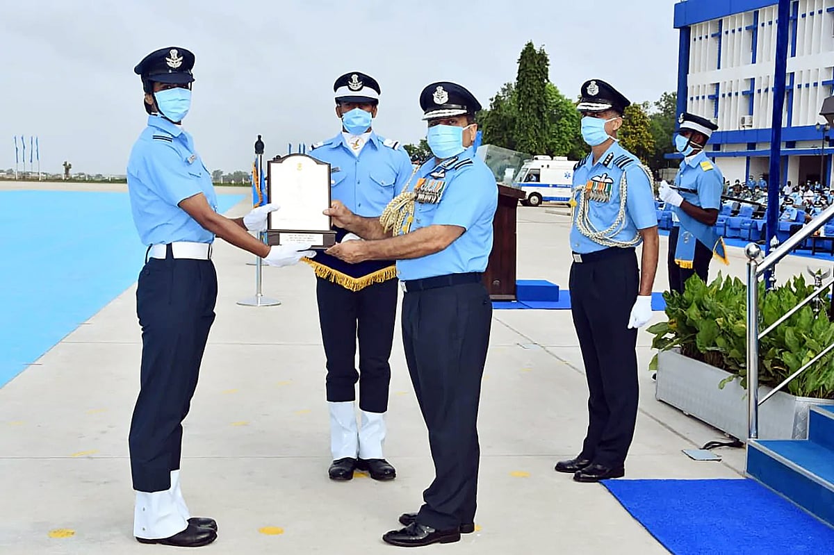  Madhya Pradesh tea sellers daughter Aanchal Gangwal graduated from the Indian Air Force Academy, in Hyderabad on Sunday.