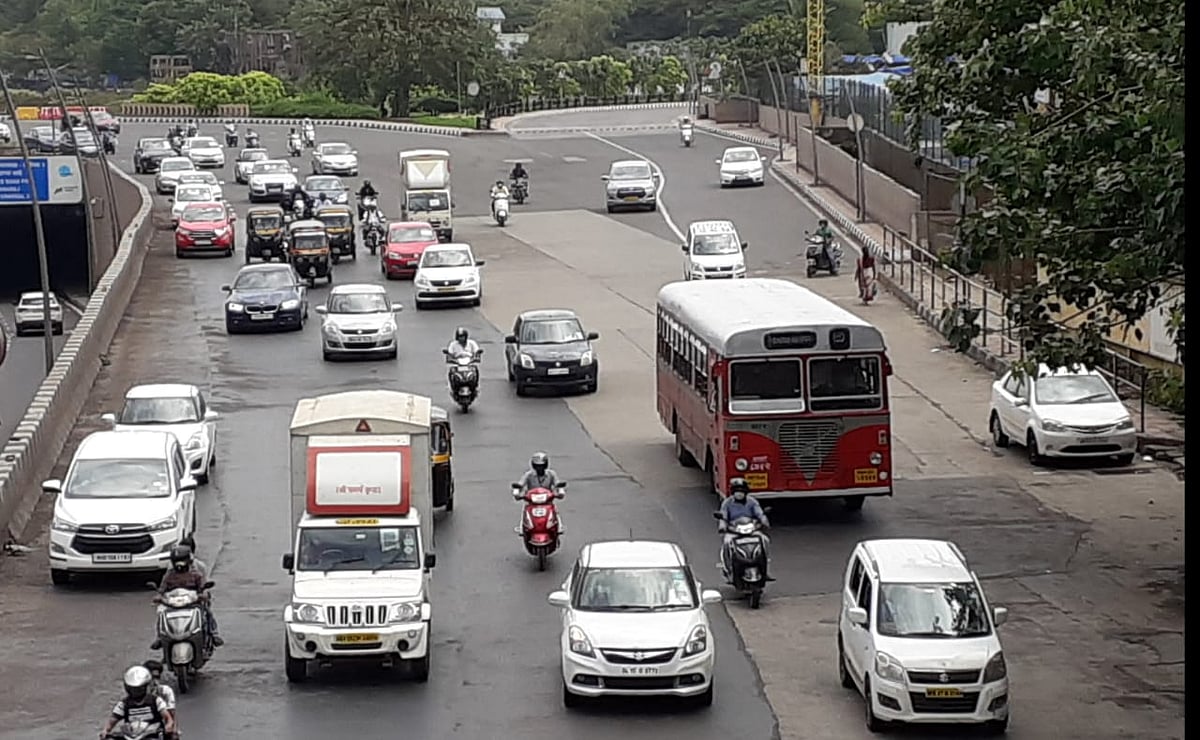 Mumbaikars get back to their businesses as government relaxes restrictions from June 8