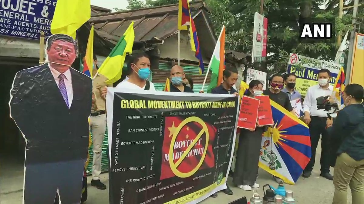 Tibetan Youth Congress burns Chinese flag, Xi Jinping's effigy during protest in Dharamshala 